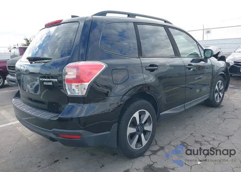 2017 Subaru Forester 2.5I z USA, uszkodzony, nr VIN JF2SJABC3HH577154